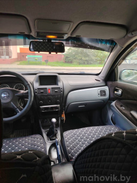 Nissan Almera