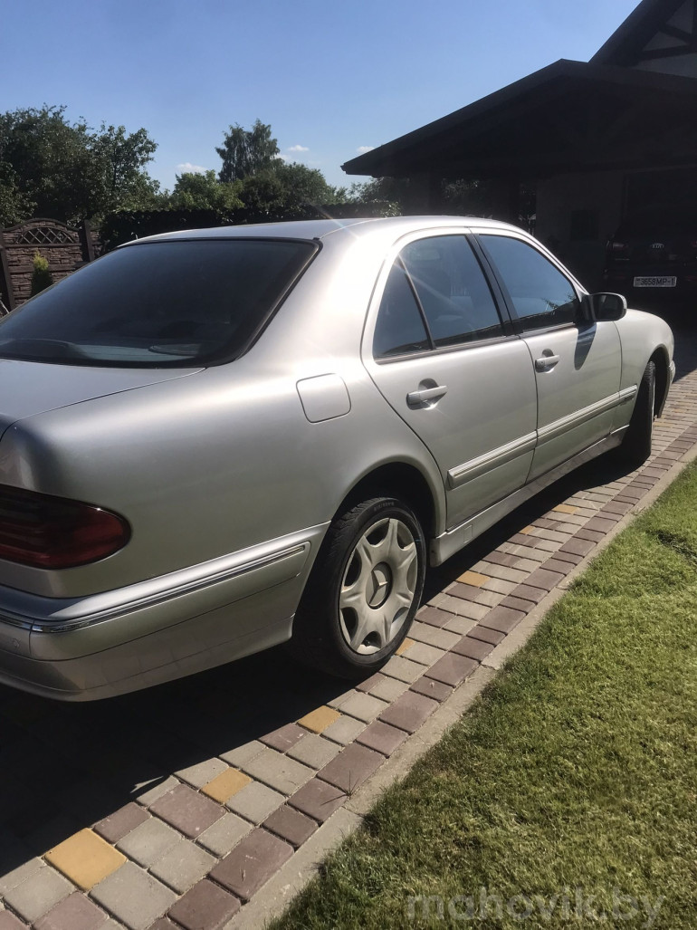 Mercedes-Benz E-Класс 2 поколение (W210/S210) [рестайлинг], 2002 года
